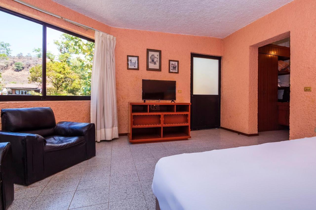 Capital O Hotel Del Real Temascaltepec Exterior photo